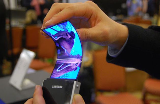 samsung smartphone pliable