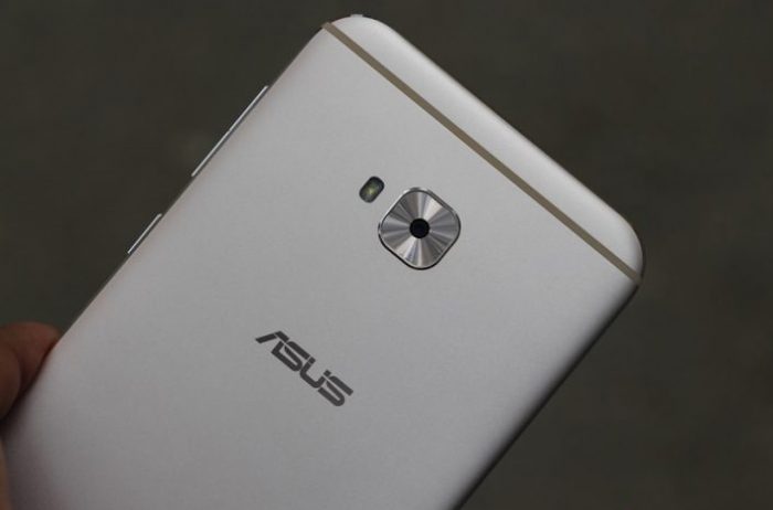 ASUS ZF4 Selfie Pro HO 1